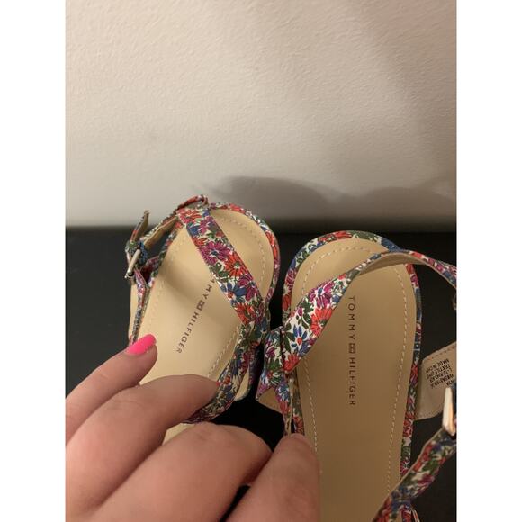Tommy Hilfiger wedge shoes floral strappy wedges womens 10 M - Picture 3 of 5